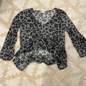 Altard state long sleeve cheetah print blouse